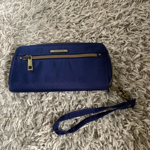 Wallets - Picture 6 of 16